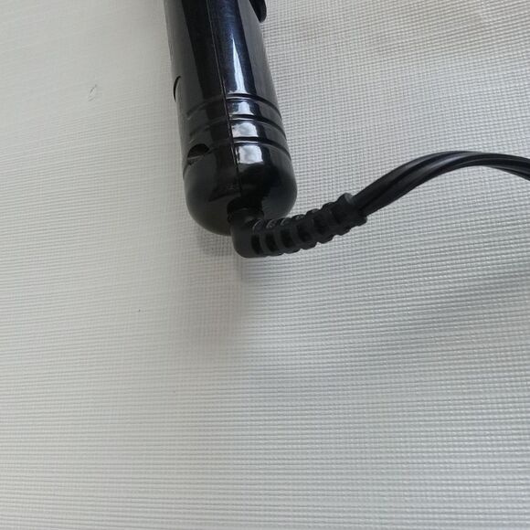 Conair Model CD35BC 3/4 Inch Barrel For Short & Medium Length Hair Curling Iron - Picture 8 of 10